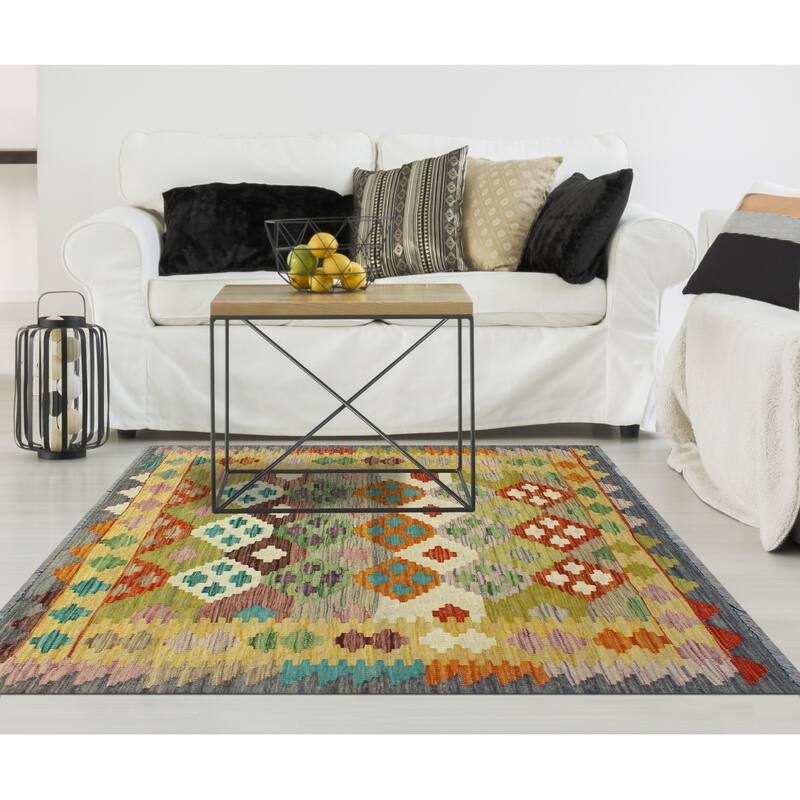Flatweave Laiqshah Grey/Gold Rug - 3'4" x 4'11"