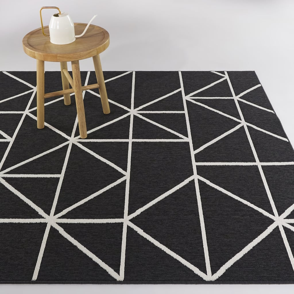 Acaba Modern Abstract Stripe Indoor/Outdoor Area Rug