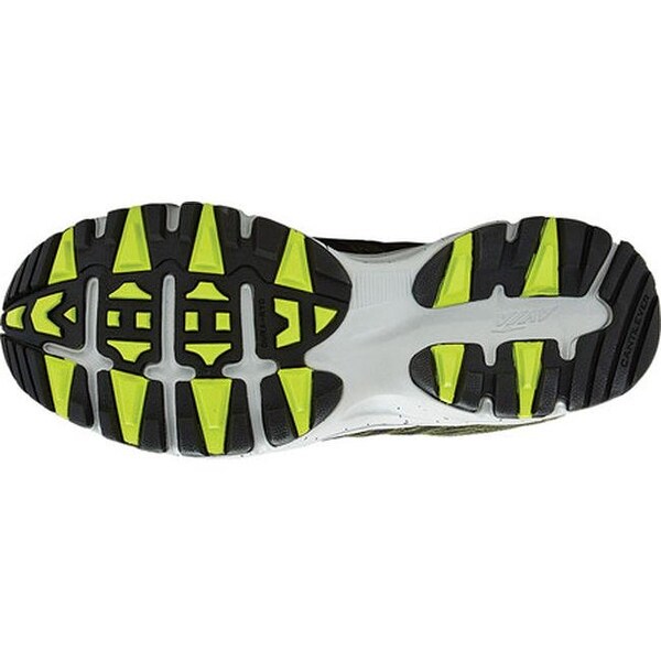 avia trail running shoes