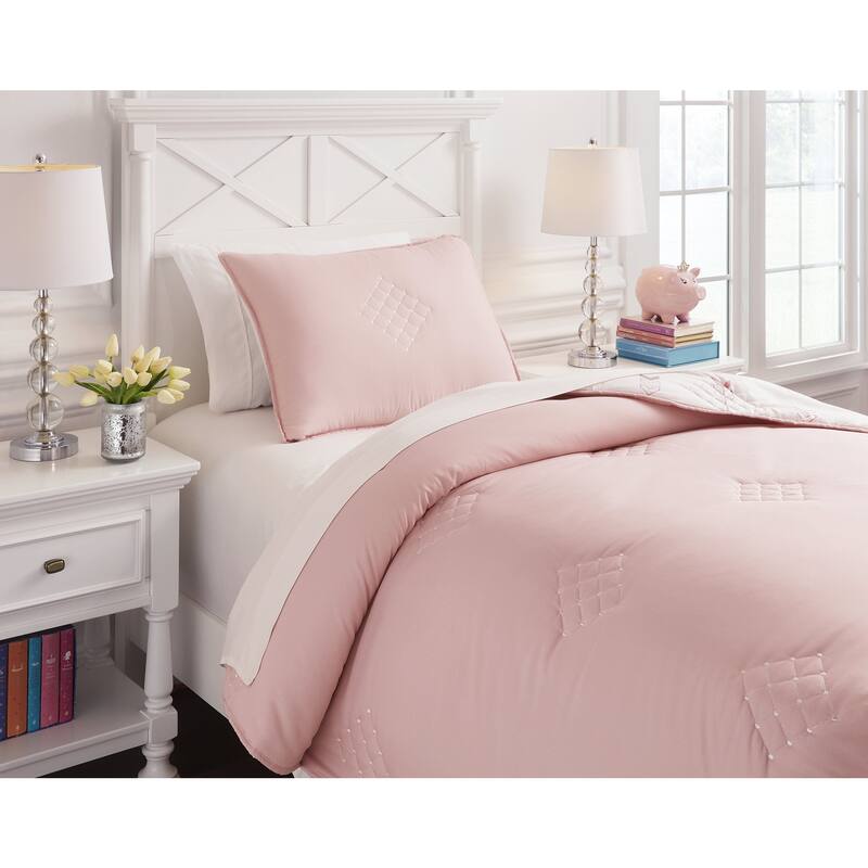 Signature Design by Ashley Lexann Pink Comforter Set