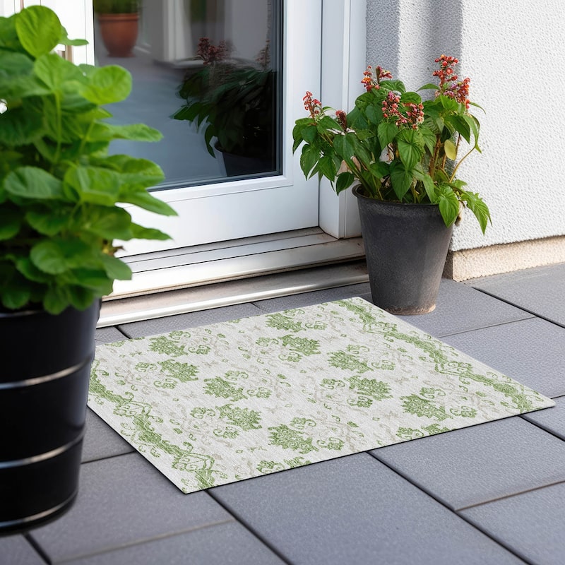 Machine Washable Indoor/ Outdoor Chantille Medallion Damask Rug - Green - 1'8" x 2'6"