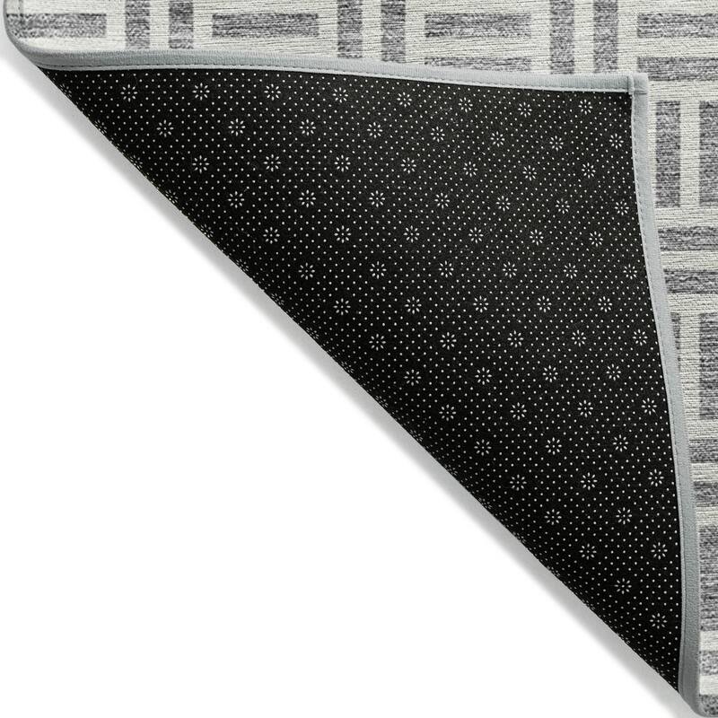 Machine Washable Indoor/ Outdoor Contemporary Basketweave Chantille Rug