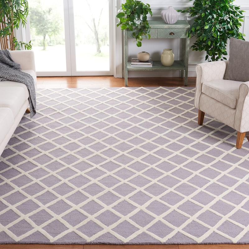 SAFAVIEH, Handmade Cambridge Siire Moroccan Trellis Wool Rug - 6' x 9' - Silver/Ivory