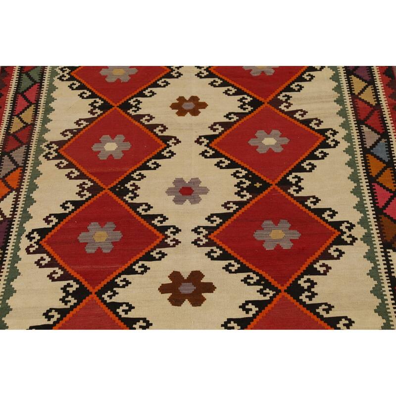 Hand-Woven Vegetable Dye Kilim Qashqai Persian Vintage Wool Carpet - 5'3"x 8'5"