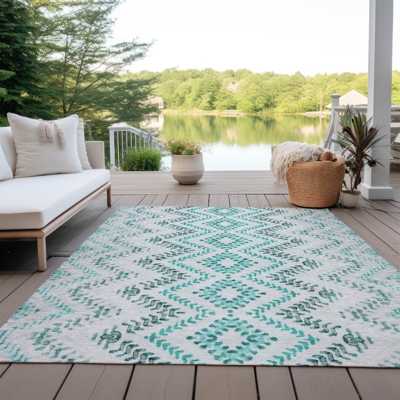 Machine Washable Indoor/ Outdoor Chantille Boho Global Rug