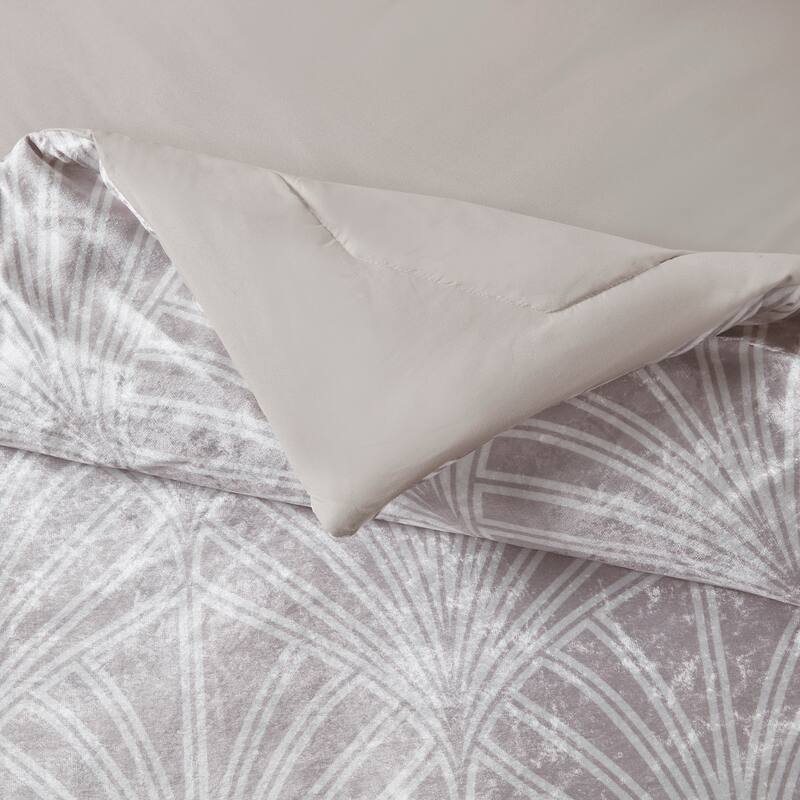 Beautyrest Kiona Silver/ Champagne 5 Piece Crushed Velvet Comforter Set