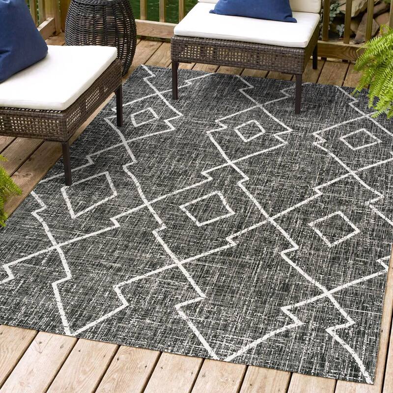 JONATHAN Y Derya Tribal Diamond Trellis Indoor/Outdoor Area Rug