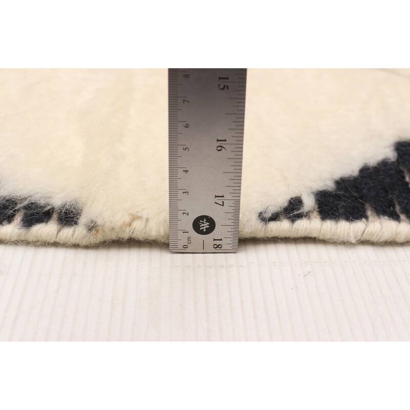 ECARPETGALLERY Hand-knotted Tangier Cream Wool Rug - 5'4 x 7'3