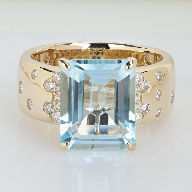 Miadora 7 3/8ct TGW Sky Blue Topaz 1/3ct TDW Diamond Ring 14k Yellow Gold