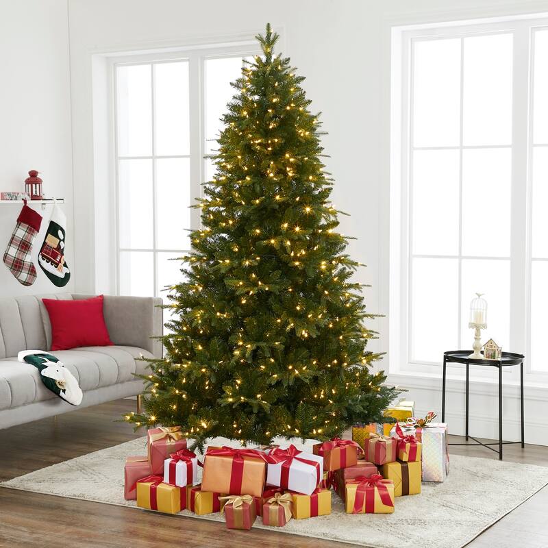 Traditional Artificial Christmas Tree with Lights, Prelit Christmas Tree, Pine Fir Christmas Tree with LED Lights - 7.5 Foot