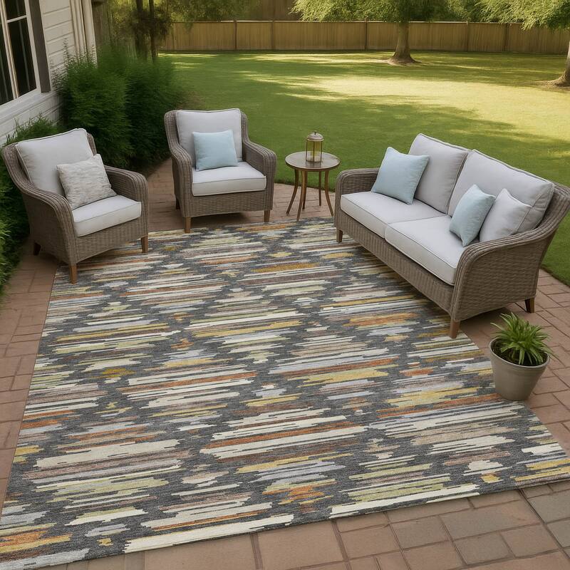 Machine Washable Indoor/ Outdoor Modern Trellis Chantille Rug - Charcoal - 5' x 7'6"