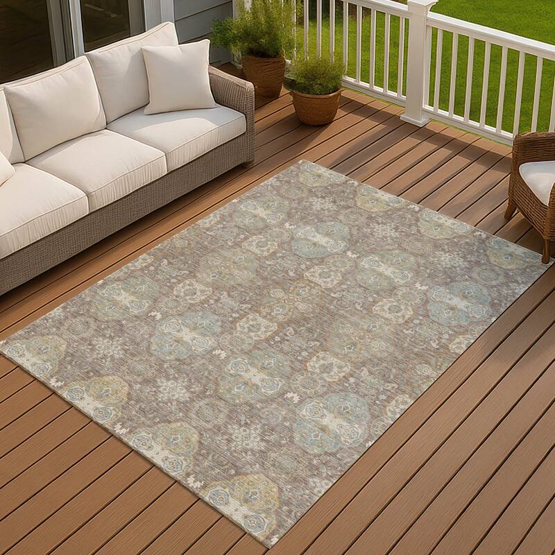 Machine Washable Indoor/ Outdoor Traditional Tracey Chantille Rug