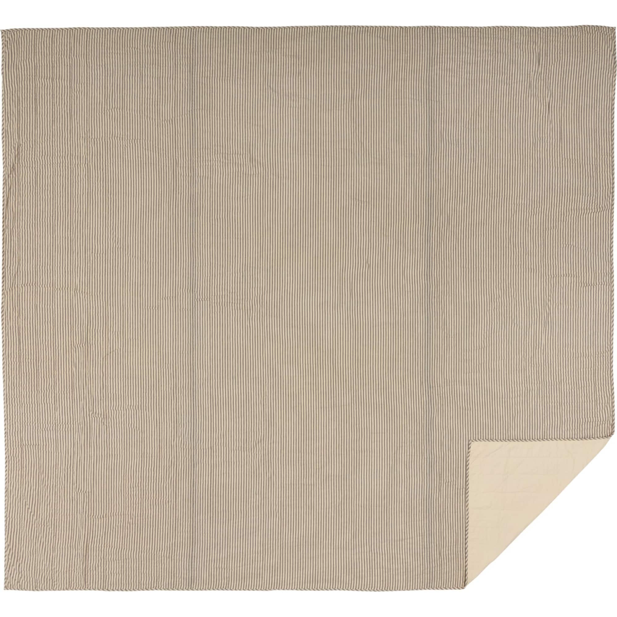как выглядит Sawyer Mill Ticking Stripe Quilted Coverlet фото
