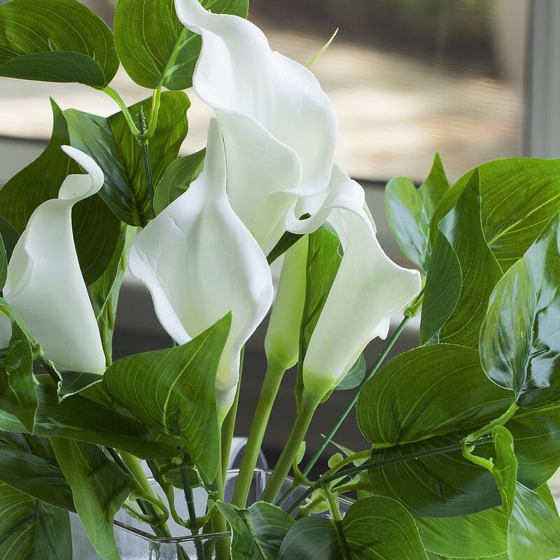 Enova Home Artificial Real Touch Cream Lily Fake Silk Flowers Arrangement with Green Leaf in Cube Glass Vase for Home Decoration