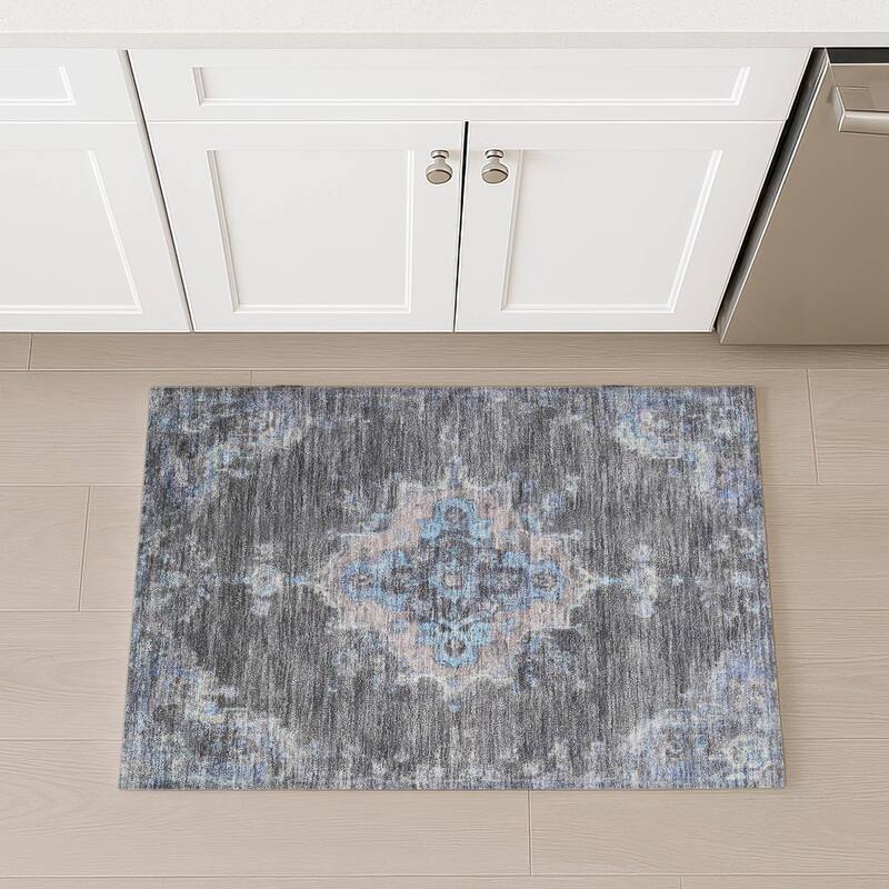 Machine Washable Indoor/ Outdoor Traditional Tabriz Chantille Rug