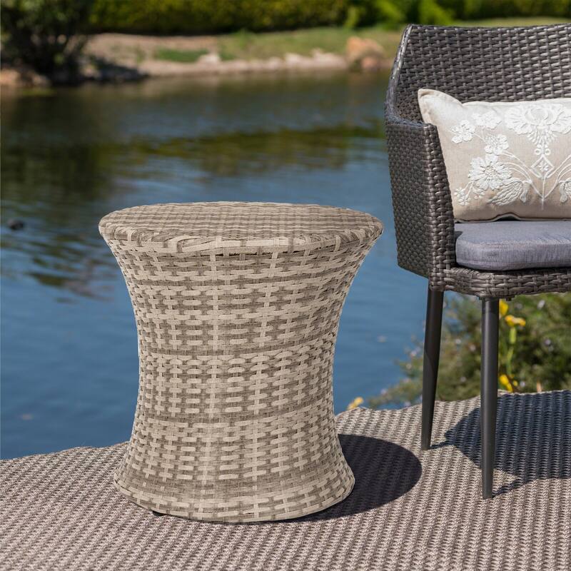 Outdoor Patio 20"Tall Round Wicker Accent Side Table