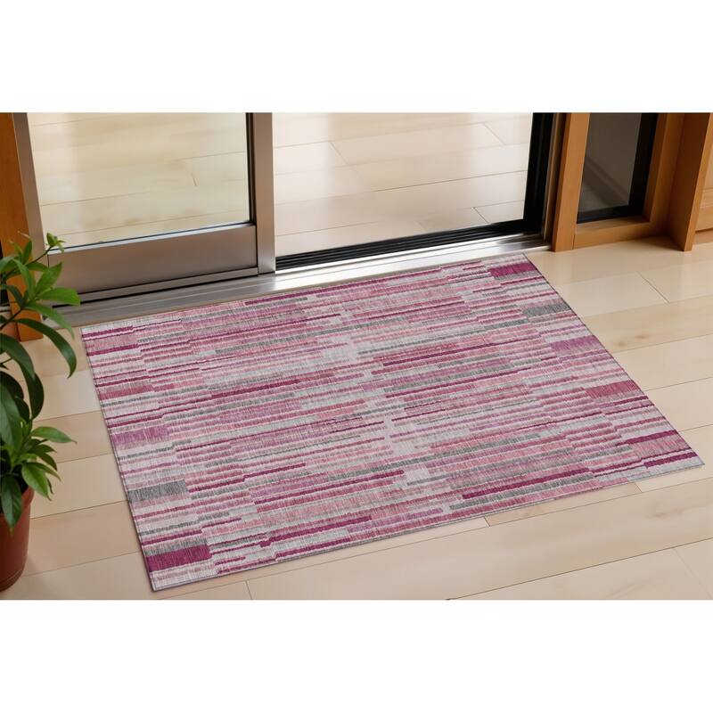 HomeRoots Striped Transitional Rectangle Outdoor Rug - 3' x 5'