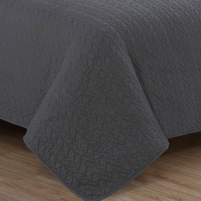 Copper Grove Avon Quilt Set