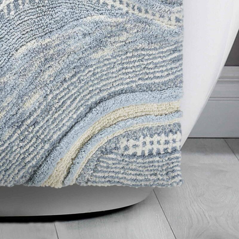 Avanti Linens Waves Blue Rug