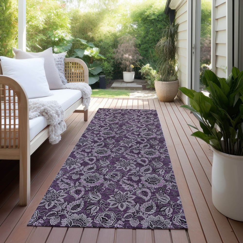 Machine Washable Indoor/ Outdoor Chantille Floral Farmhouse Rug