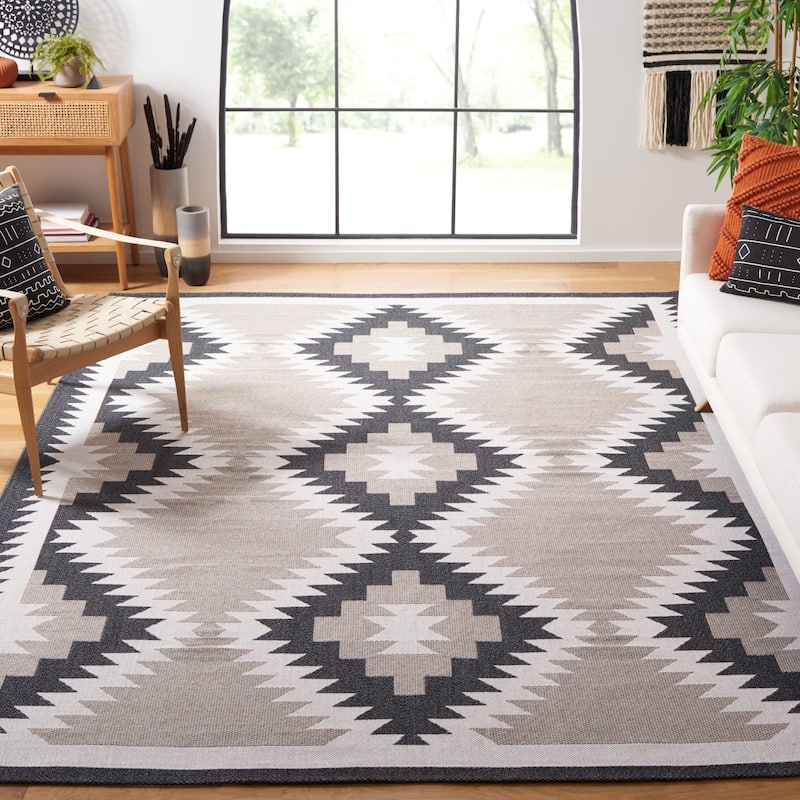 SAFAVIEH Augustine Sharie Moroccan Boho Tribal Rug