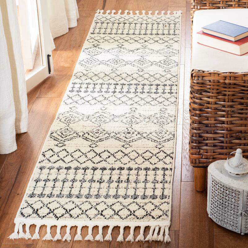SAFAVIEH Marrakech Carole Moroccan Fringe Rug