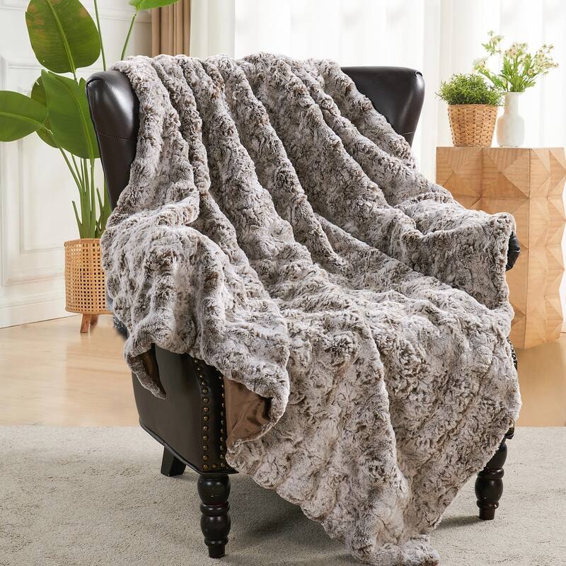 Variegated Warm Plush FauxFur Throw Cozy and Furry Blankets for Sofa