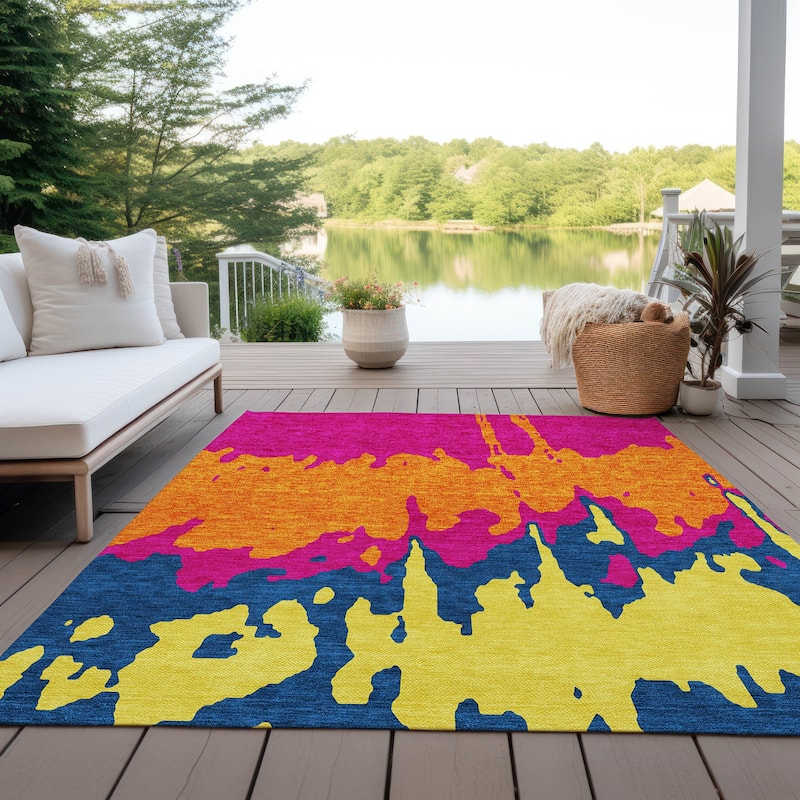 Machine Washable Indoor/ Outdoor Modern Abstract Chantille Rug