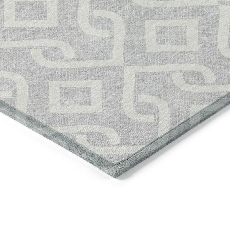 HomeRoots Geometric Transitional Rectangle Outdoor Rug