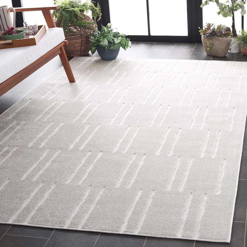 SAFAVIEH Stella Olessia Modern & Contemporary Rug
