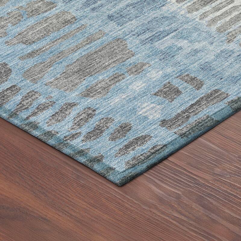 Machine Washable Indoor/ Outdoor Modern Imprints Chantille Rug