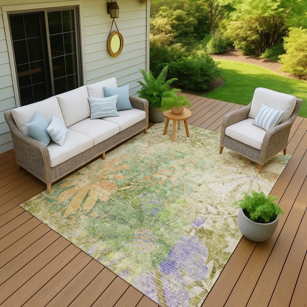 Machine Washable Indoor/ Outdoor Modern Floral Chantille Rug