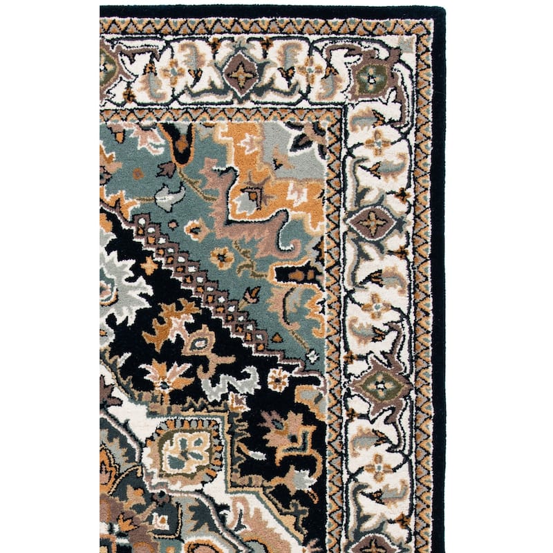 SAFAVIEH Handmade Heritage Carrol Traditional Oriental Wool Rug