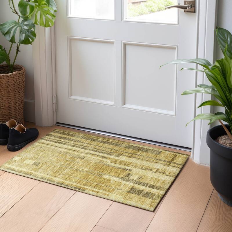 Machine Washable Indoor/ Outdoor Modern Stripes Chantille Rug - Gold - 1'8" x 2'6"