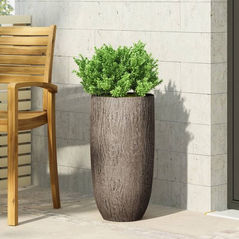 Flower pot，PLANTER，This garden urn planter allows for variation in height in your garden area