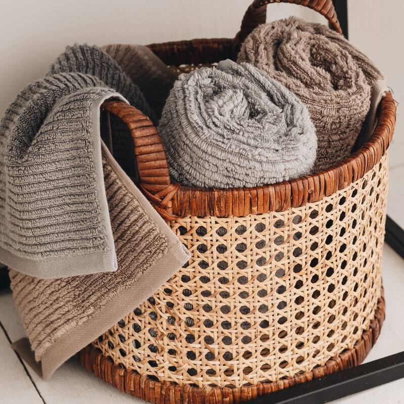 Slim Ribbed Bath Towel