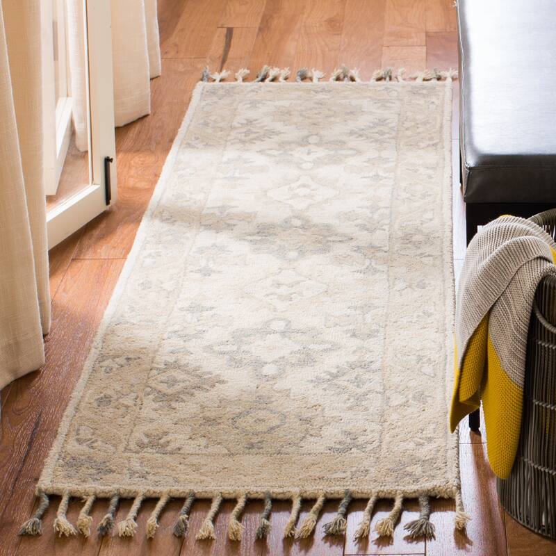 SAFAVIEH Handmade Aspen Fortunee & Eclectic Floral & Botanical - 2' 3" x 9' - Light Grey/Grey - Runner