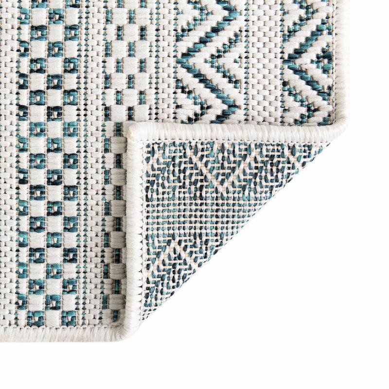 Outdoor Laaset Collection Area Rug