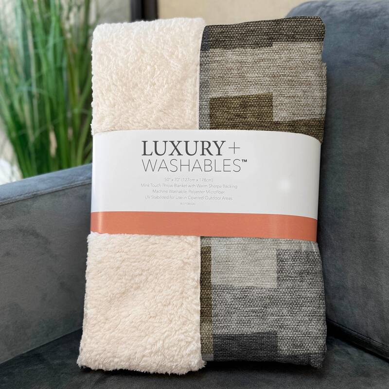 Premium Machine Washable Modern Blocks Sherpa Throw Blanket