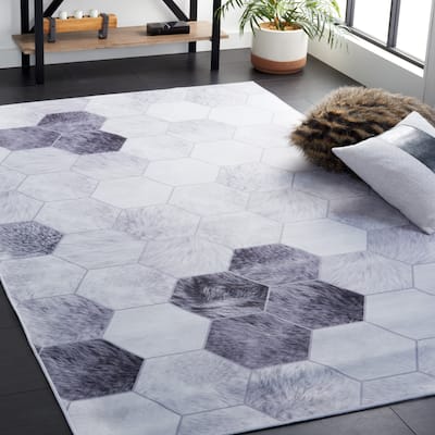 SAFAVIEH Faux Hide Machine Washable Slip Resistant Ulle Rustic Geometric Rug