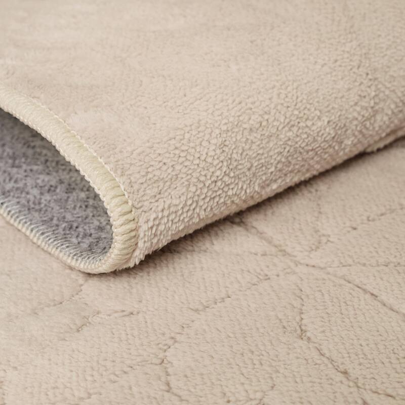 Mcow High-Low Textured Plush Washable Non-Slip Area Rug