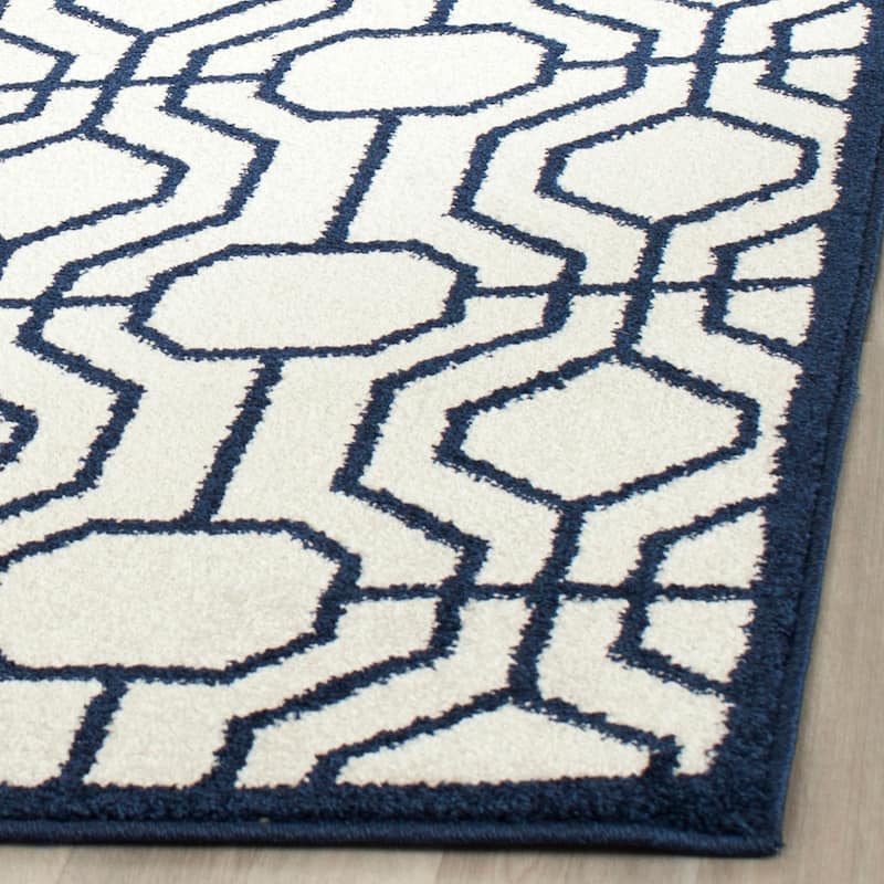 SAFAVIEH, Amherst Mounah Modern Rug
