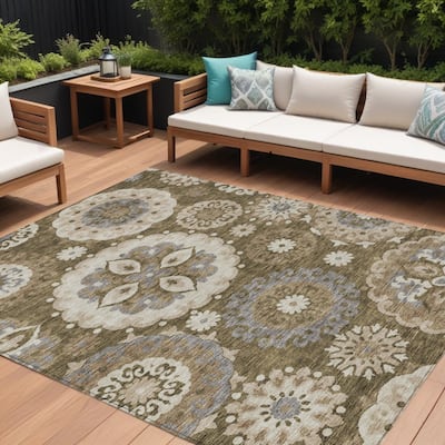 HomeRoots Floral Medallion Transitional Rectangle Outdoor Rug