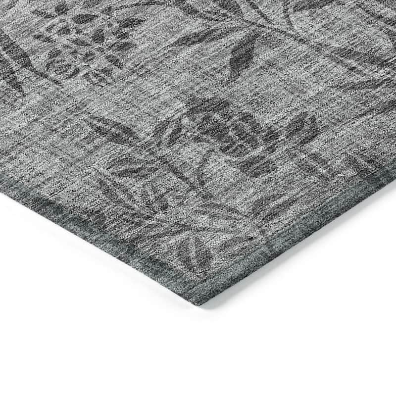 HomeRoots Floral Transitional Rectangle Outdoor Rug
