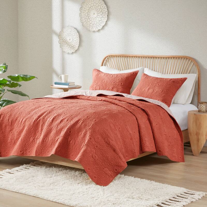 The Curated Nomad Ambrose Coral 3 Piece Reversible Cotton Quilt Set