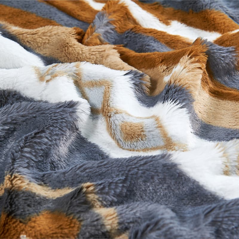 Fauxfur Southwest Throw with Sherpa Backing