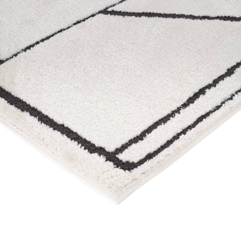 HomeRoots Moroccan Transitional Runner Area Rug - 120.00 in. x 30.00 in. x 0.60 in.
