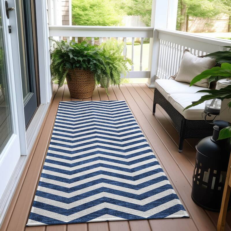 Machine Washable Indoor/ Outdoor Chantille Chevron Stripe Rug - Navy - 2'3" x 7'6"