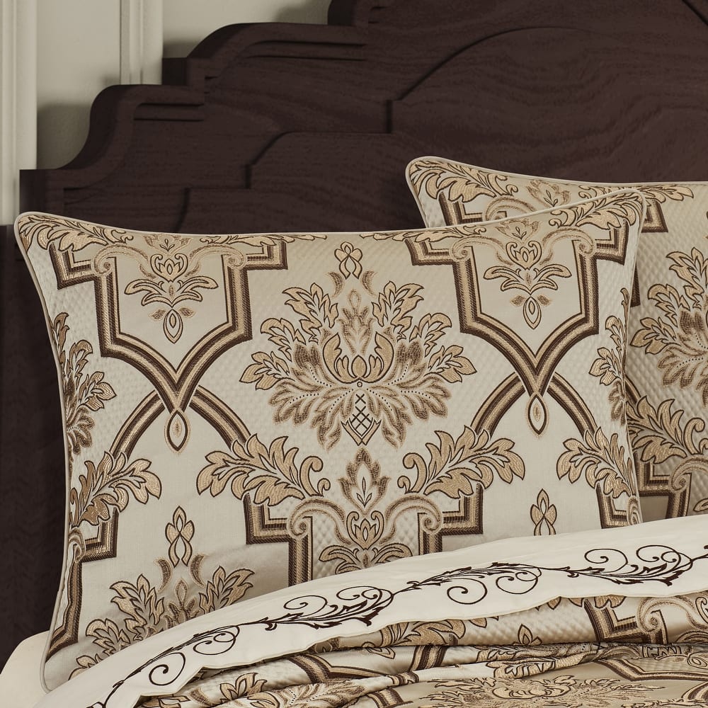J. Queen New York Gold Coast Comforter Set