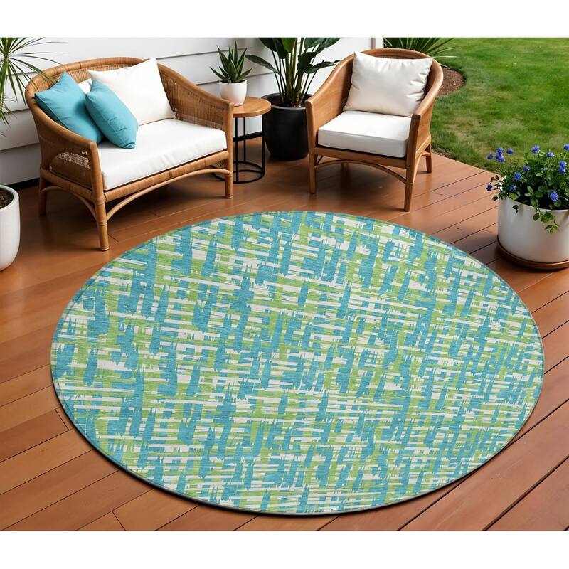 HomeRoots Abstract Transitional Rectangle Outdoor Rug - 8' Round